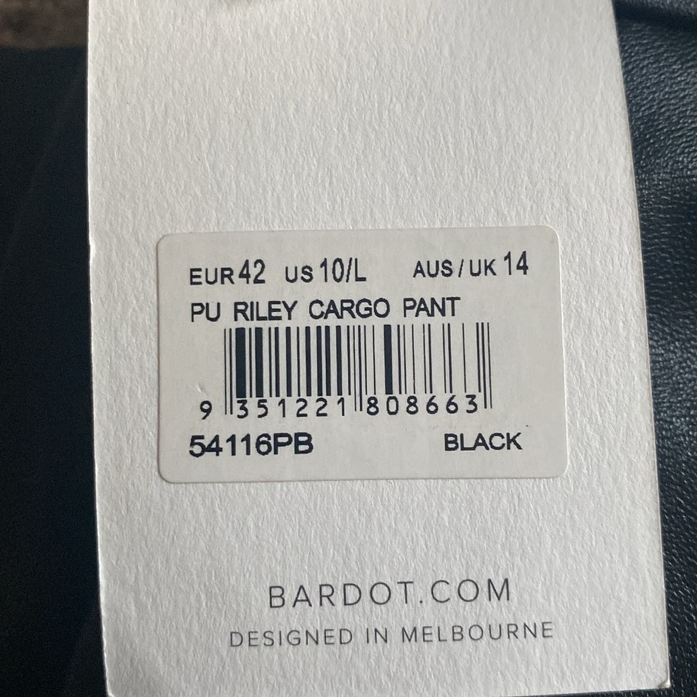 Bardot faux leather cargo pants NWT - Picture 8 of 8